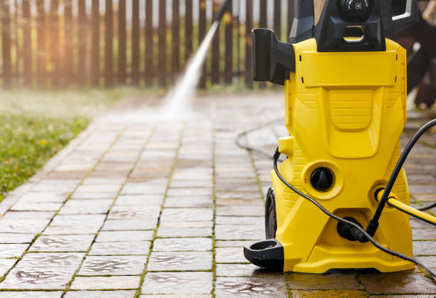 Best Driveway Pressure Washing  in Edgerton, MN